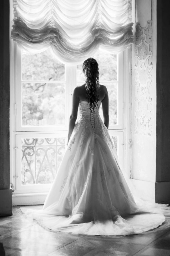 Fotografie von Person im Brautkleid